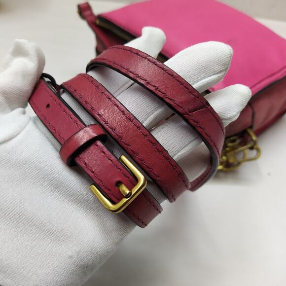 Fossil Pink Pebbled Leather Zipper Pockets Crossbody Bag - Picture 4 of 16